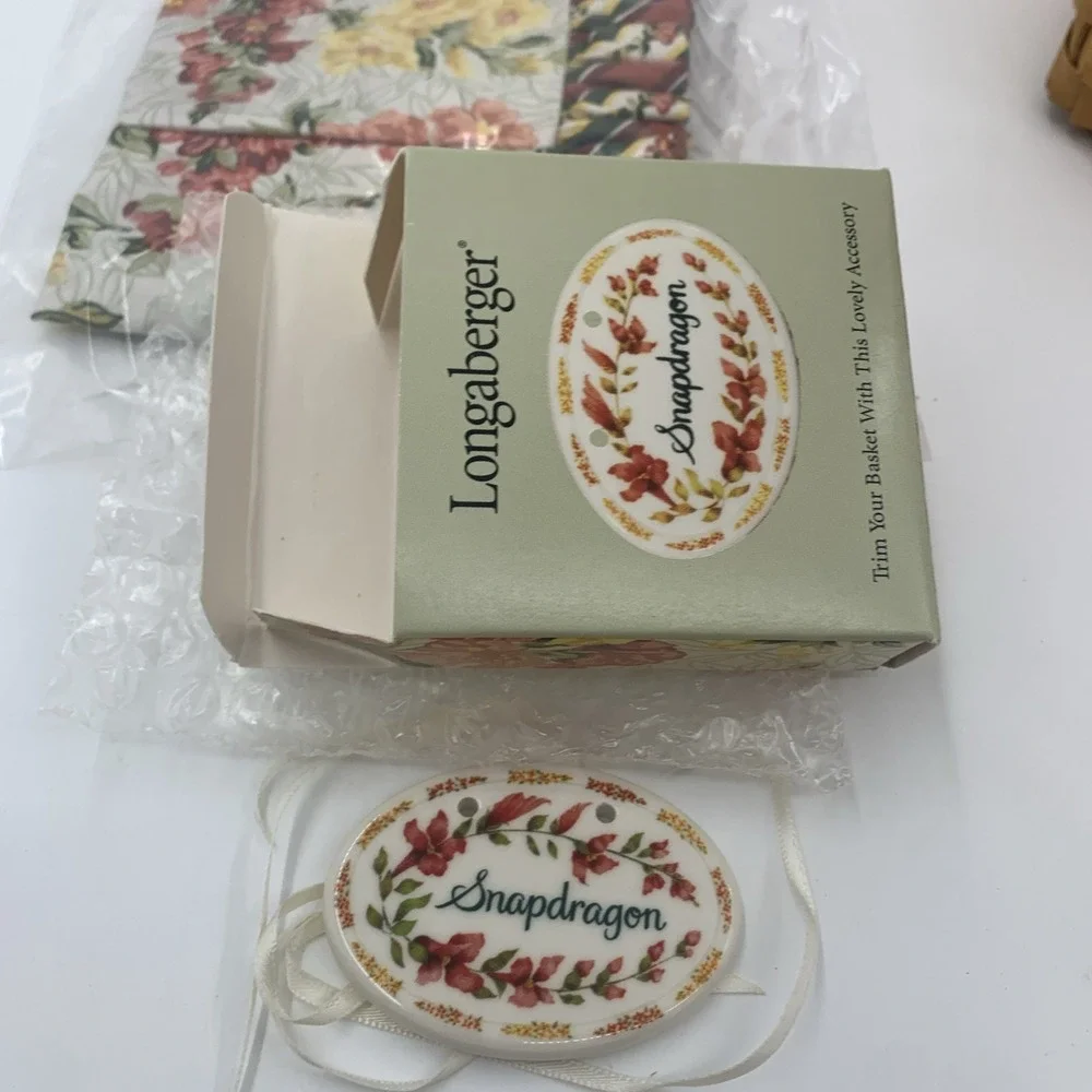VTG NEW Longaberger  1998 Snapdragon Vase Basket Liner Protector Tie On Lid Book